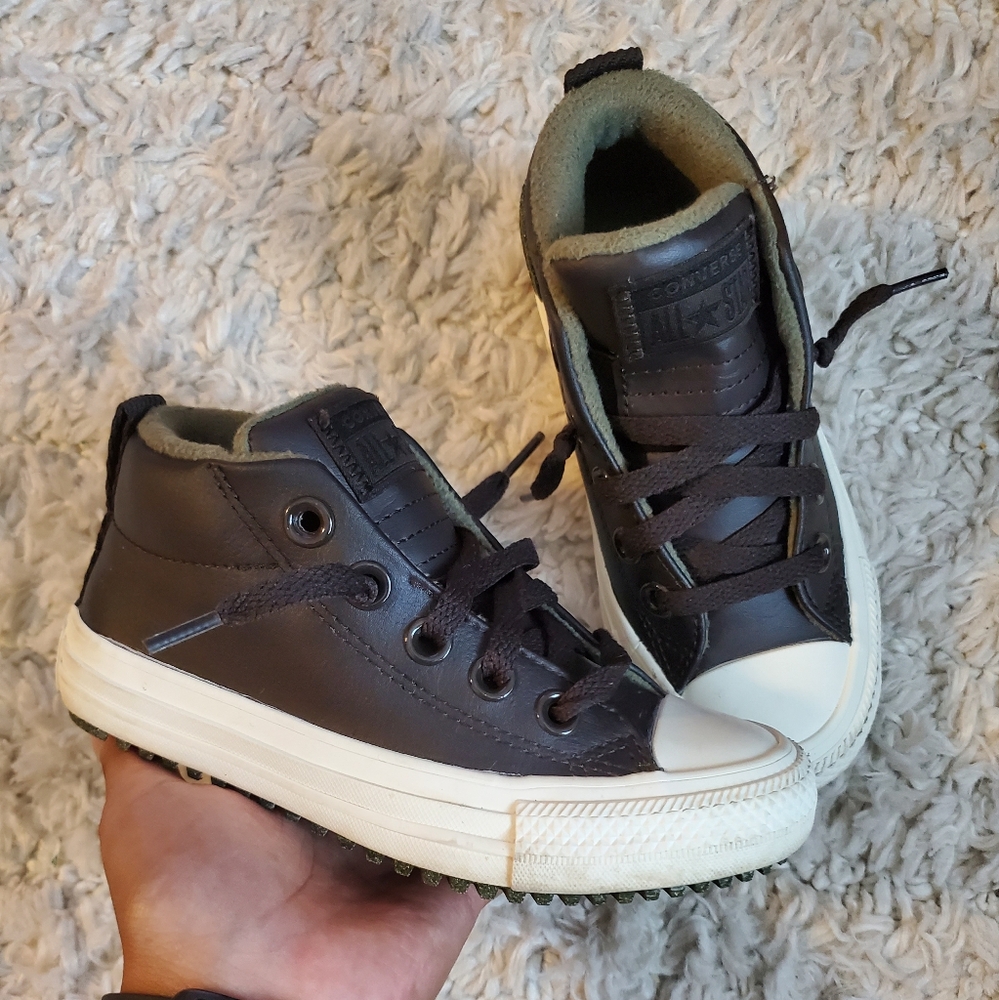 Kids Converse all star leather